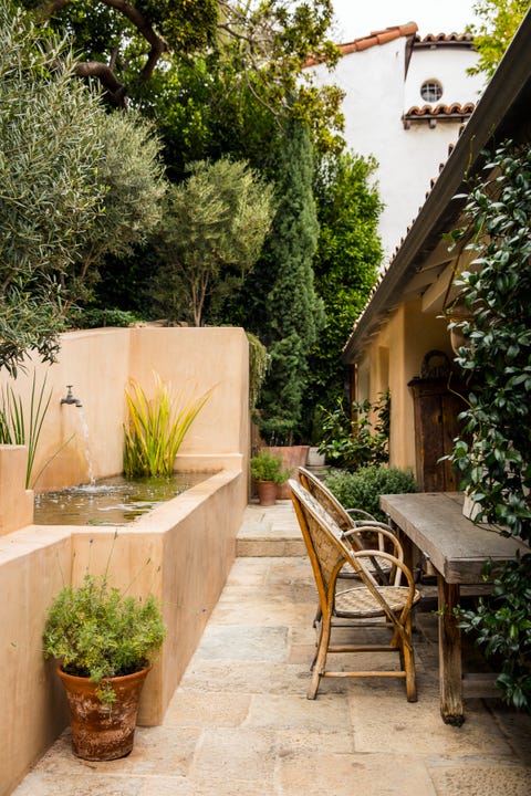 24 Best Outdoor Fountains Luxury Garden Fountain Ideas Luxury Garden Fountain Ideas, Spanish Style Outdoor Water Fountains