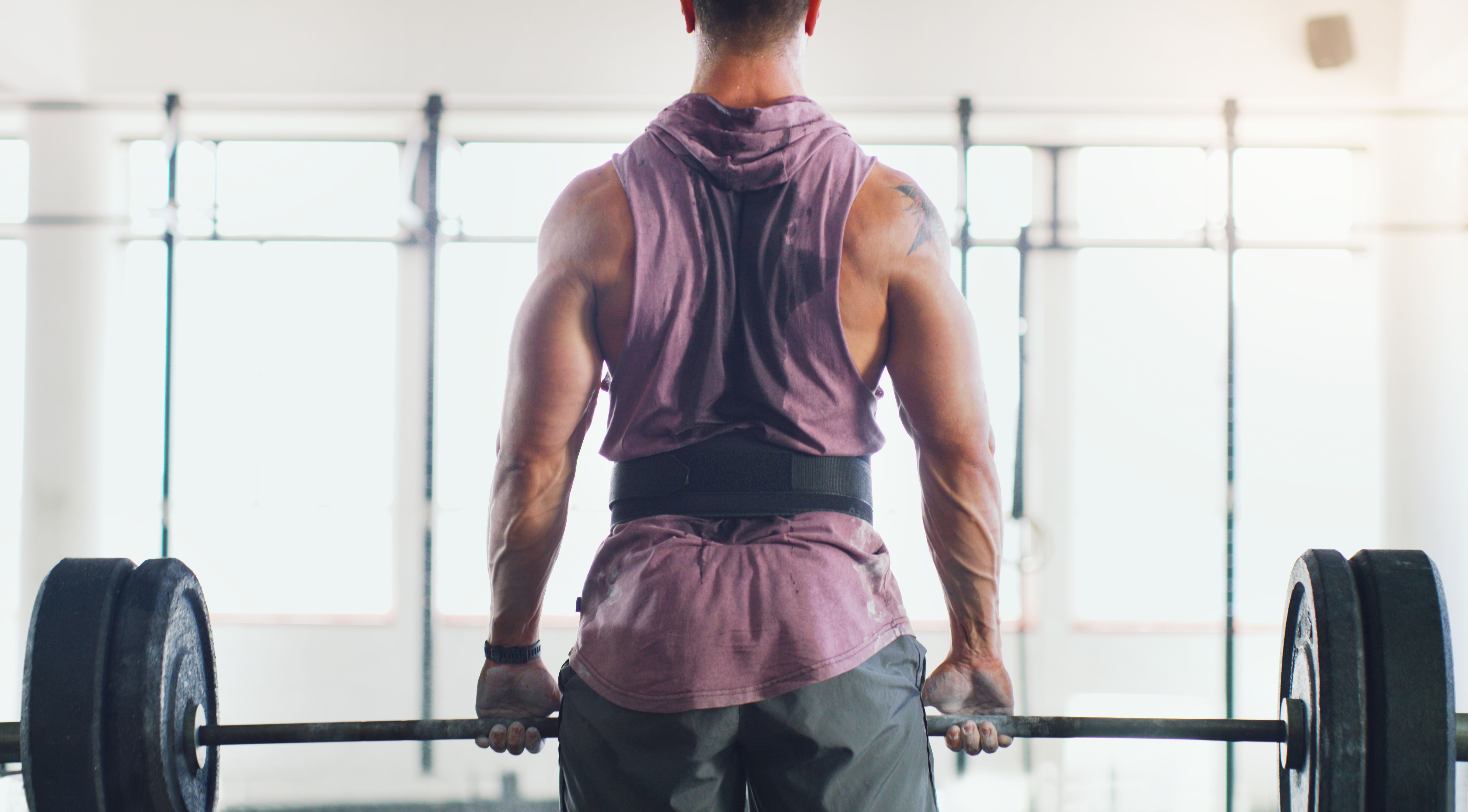 Cómo usar el musculación para proteger las lumbares