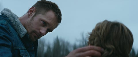 Hold-the-dark-netflix-alexander-skarsgard