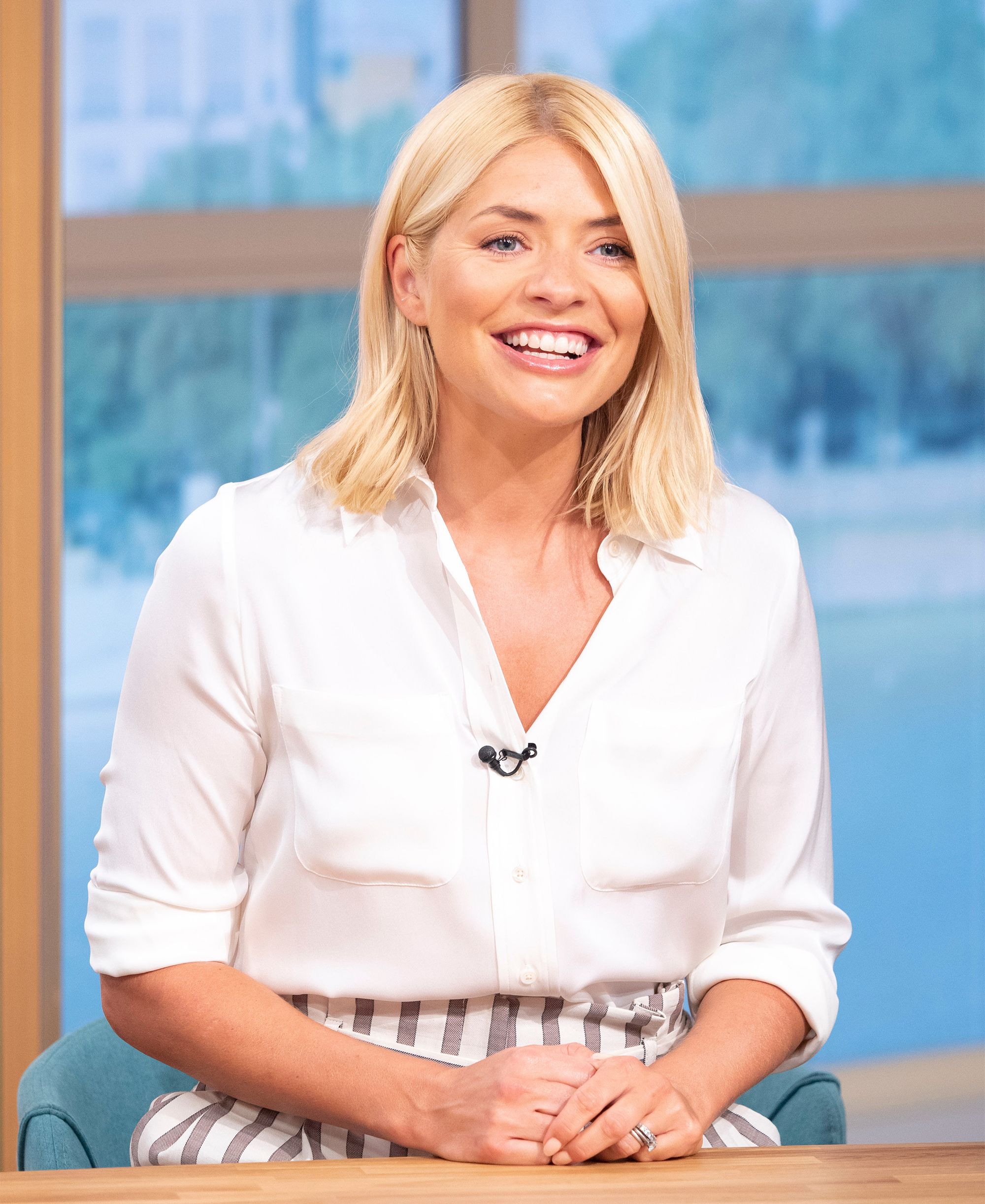 Holly Willoughby Wows Fans With Relaxed New Hairstyle