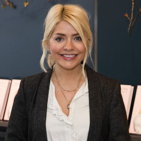 holly willoughby marks and spencer blouse