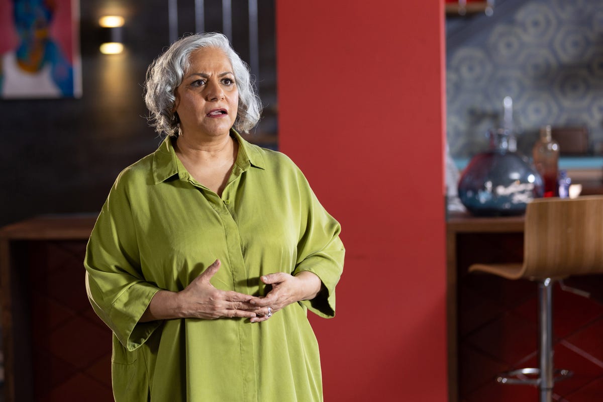 Hollyoaks spoilers - Misbah receives worrying news