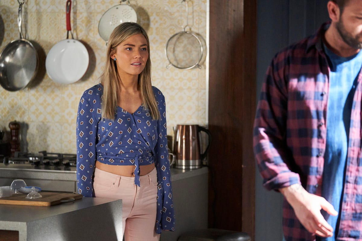 Home And Away Spoilers Jasmine Gives Robbo An Ultimatum 1522