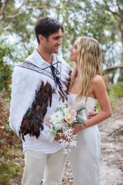 felicity newman and tane parata's wedding in home and away