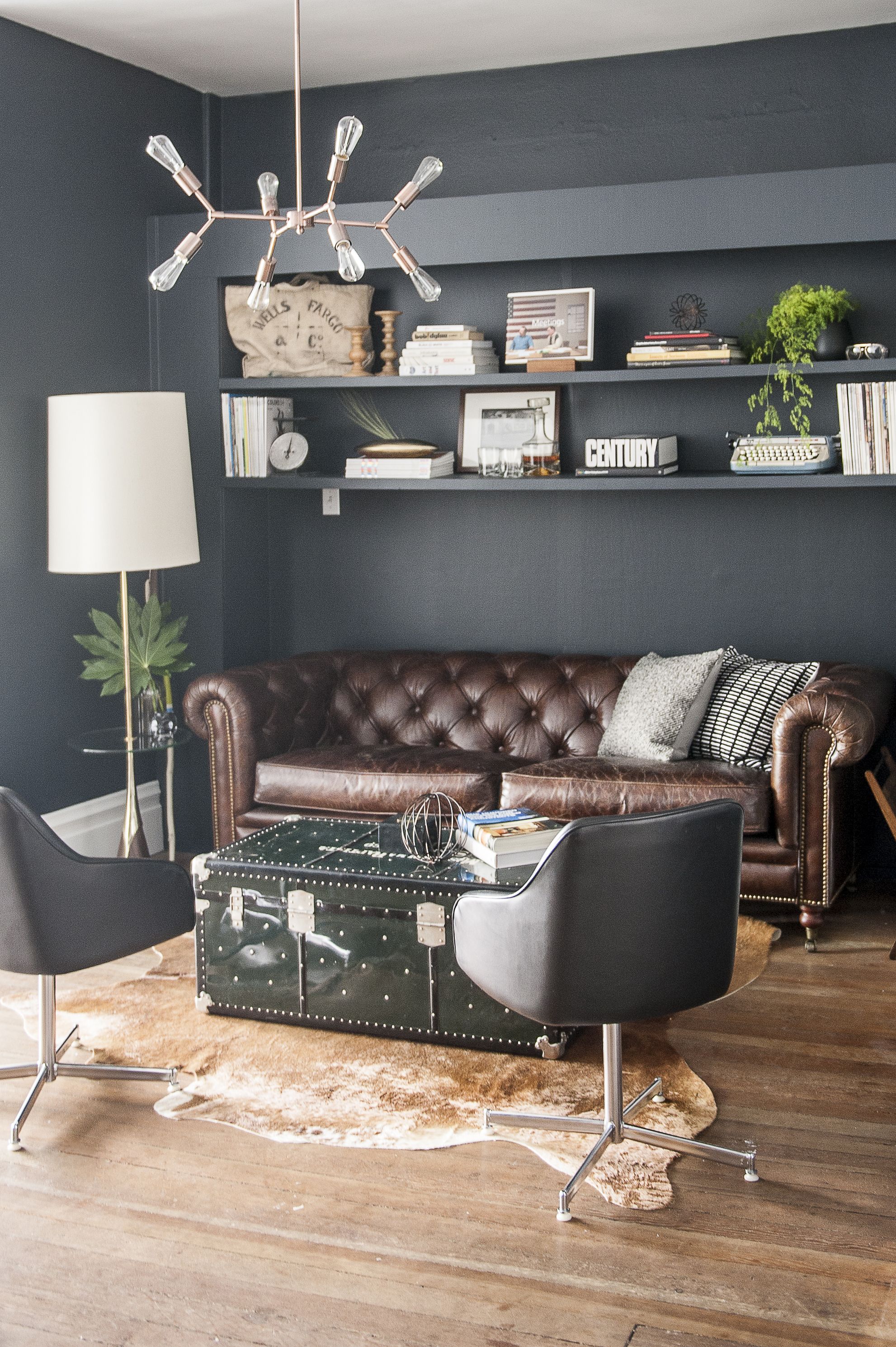 Featured image of post Modern Home Office Wall Decor Ideas / A mix of vintage and modern makes a home feel warm and lived in and personal, instead of feeling get the look: