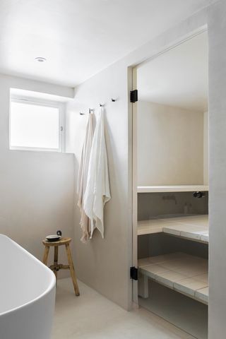 9 Home Sauna Ideas And Tips From Designers, How To Turn A Small Bathroom Into Sauna