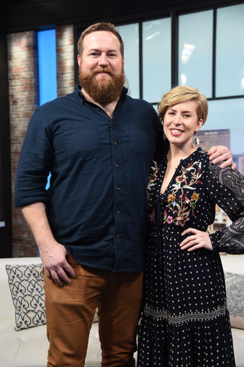 Home Town's Erin and Ben Napier's Furniture Line - HGTV Hosts Partner ...