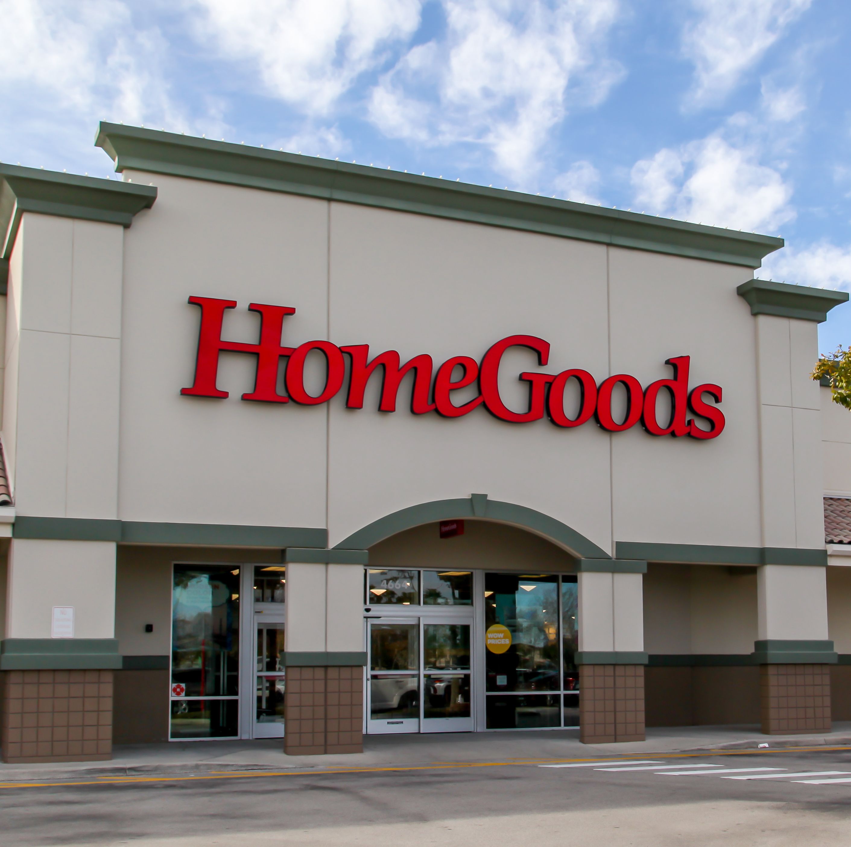 The Best Time to Shop at HomeGoods, Per Insiders