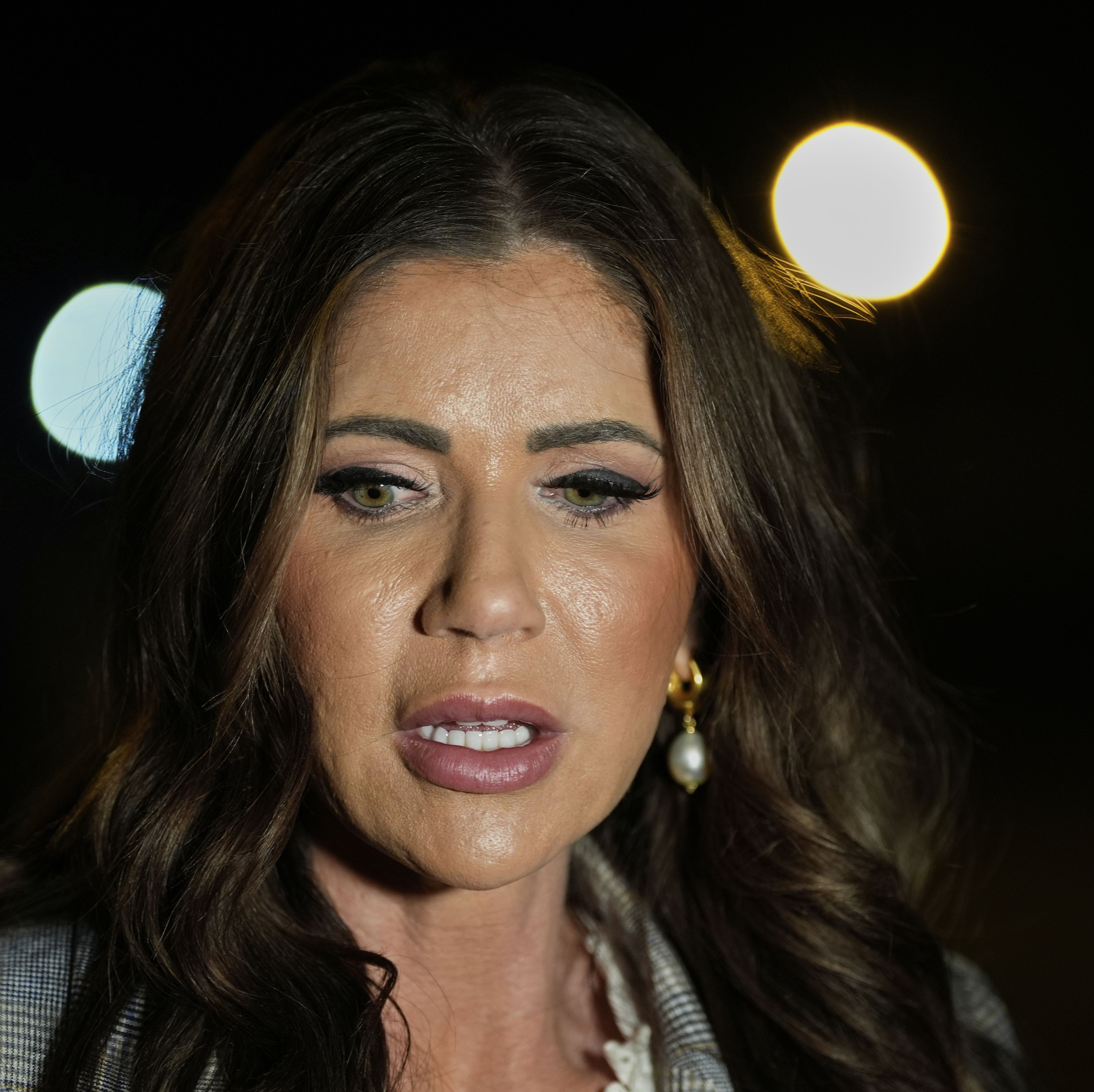 Kristi Noem Got Her Purse Snatched with $3,000 In Cash Inside