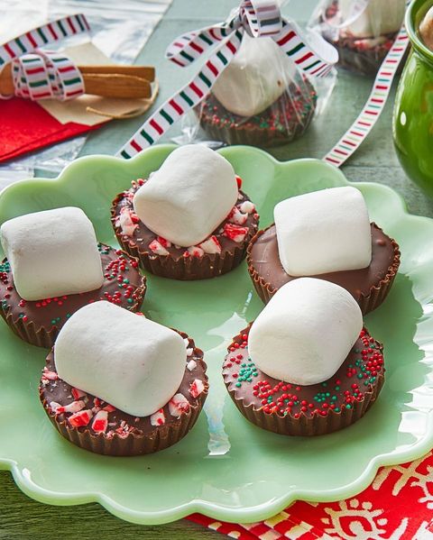 hot chocolate bombs with marshmallows