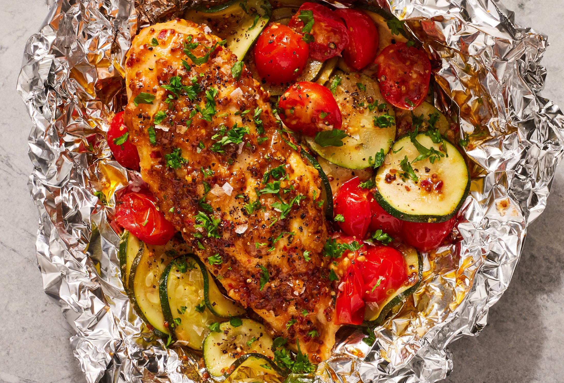 Honey Mustard Chicken, Tomato & Zucchini Foil Packs Make Summer Dinner Easier Than Ever