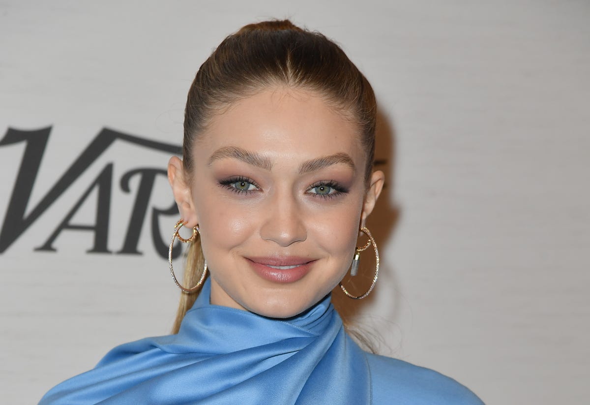 Gigi Hadid luce las trenzas 'bubble', el peinado de moda