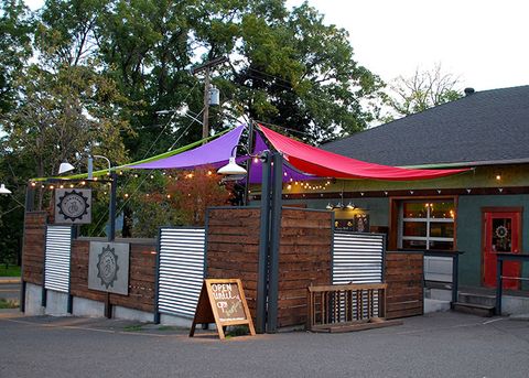 exterior of kickstand coffee and kitchen in hood river oregon