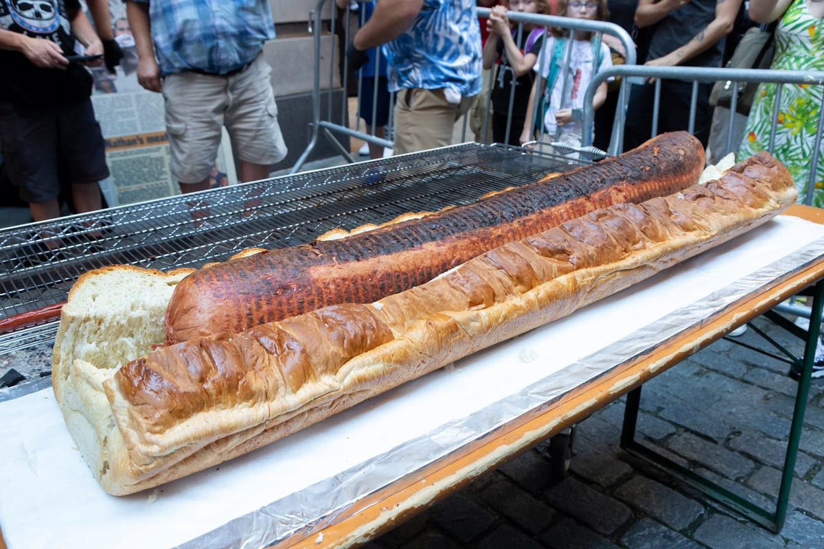 feltman-s-hopes-to-win-guinness-world-record-for-66-pound-hot-dog