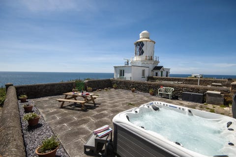 Best romantic weekend breaks with hot tubs 2020