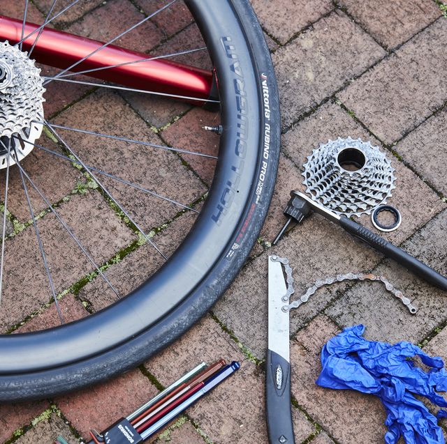 how to change a bike cassette