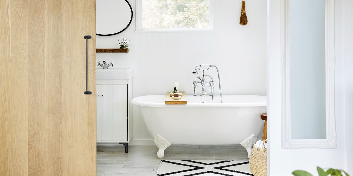 How To Clean Your Bathroom A Cleaning Checklist - Can I Use Bleach To Clean My Bathroom Floor