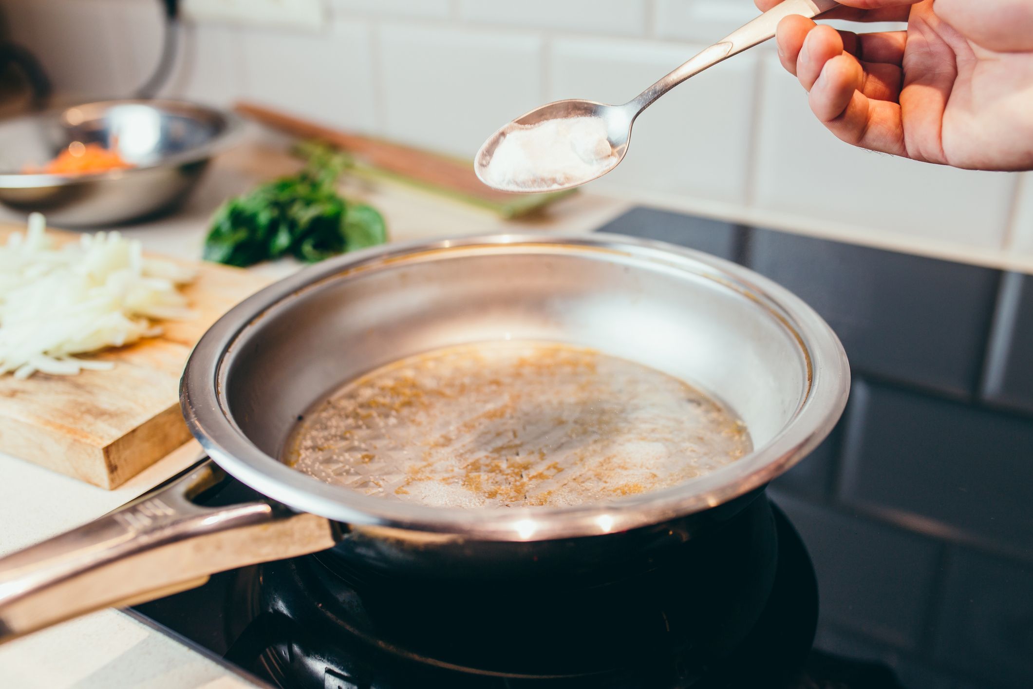 How To Clean Burnt Pan Easy Ways To Clean Stainless Steel Pan With Salt