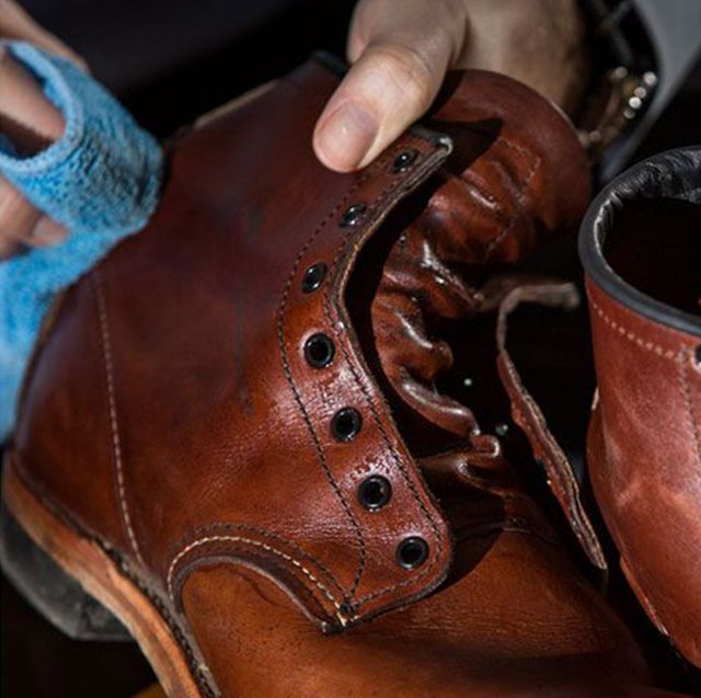 how to clean leather boots