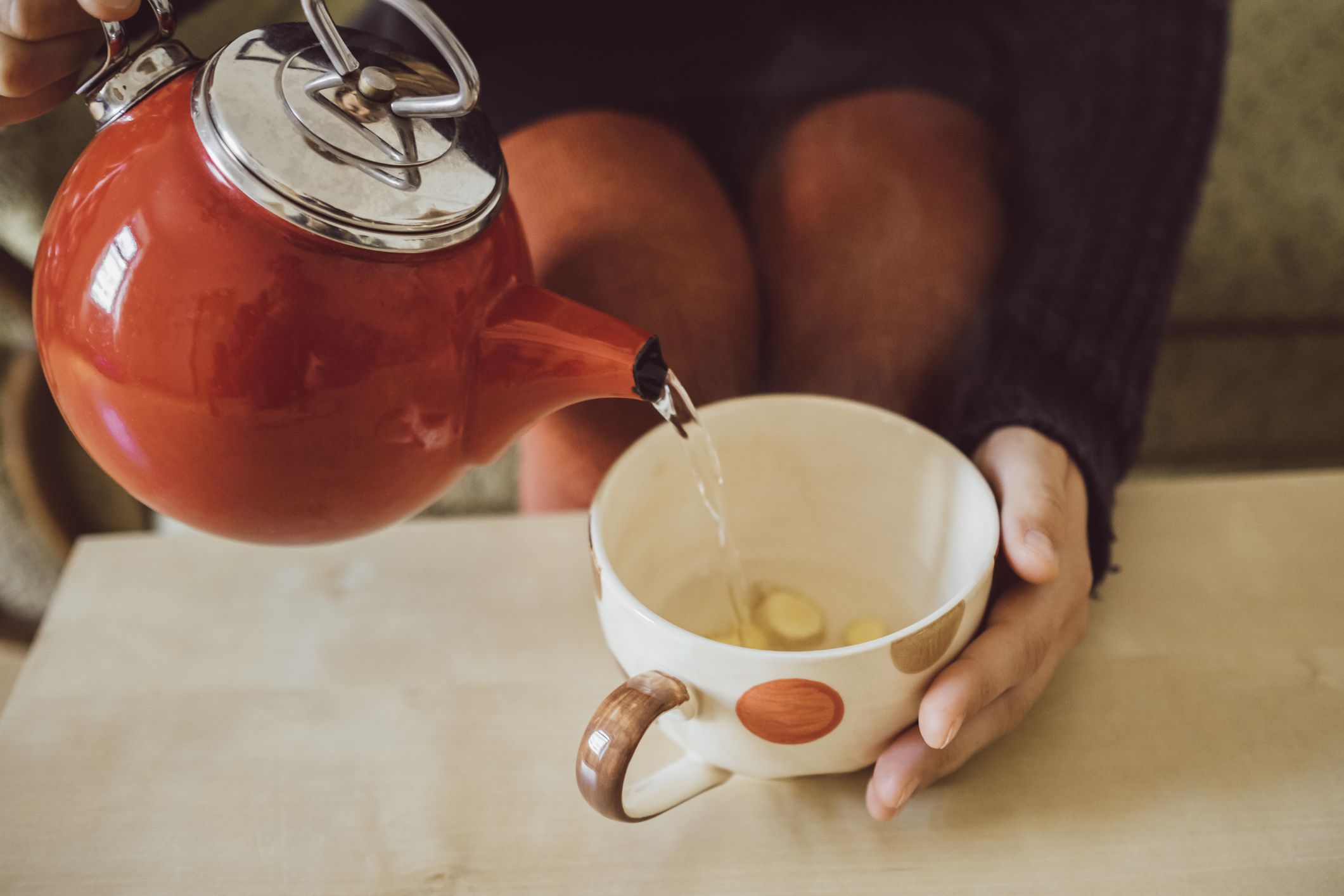 how to get limescale off outside of kettle