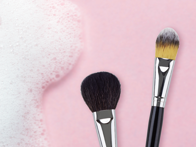 how to clean makeup brushes