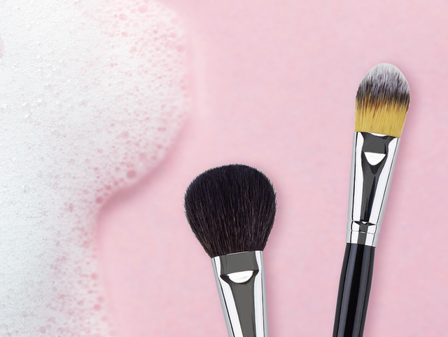 How to Clean Makeup Brushes - Best Makeup Brush Cleaners and Tips