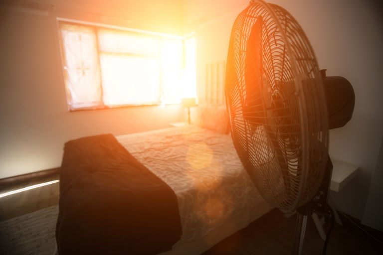 夏の節電対策に エアコン冷房を使わず部屋を涼しくする5つの方法