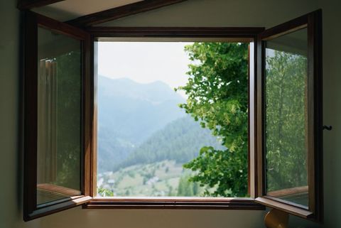 夏の節電対策に エアコン冷房を使わず部屋を涼しくする5つの方法