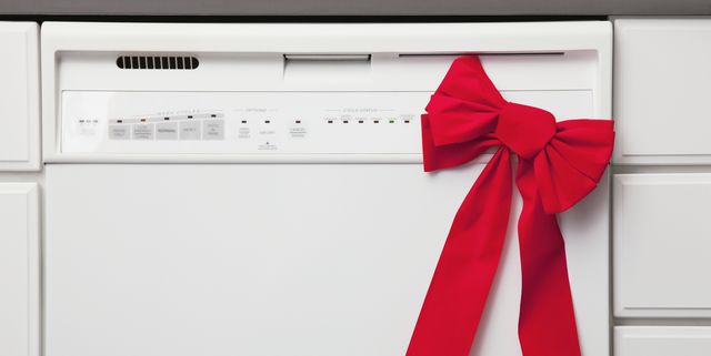 how to help your dishwasher tackle the christmas load