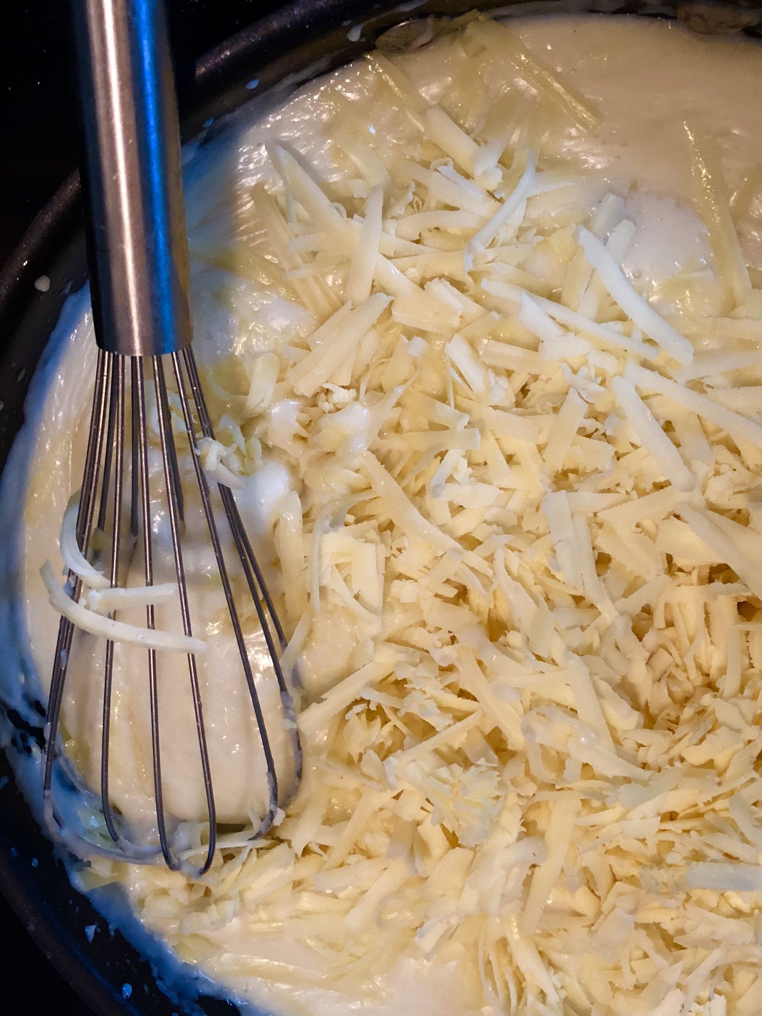 make a cheese sauce for pasta