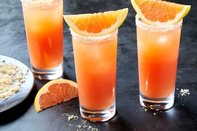 カクテル「ソルティドッグ」のつくり方【レシピ】 cocktail, cocktail party, ドリンク, パーティー,salty dog drink,カクテル,レシピ,作り方,ソルティドッグ ドリンク,