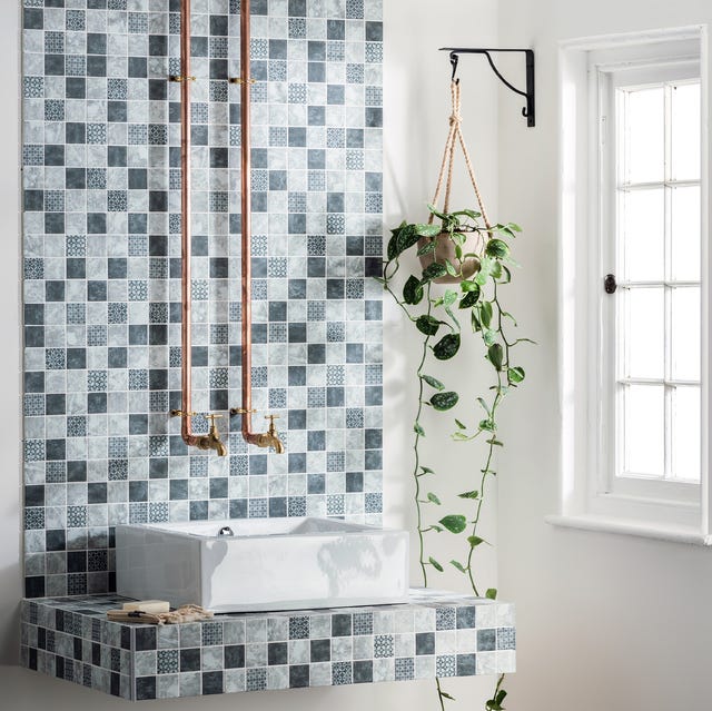 How to make small bathrooms look bigger how to make small bathrooms look bigger