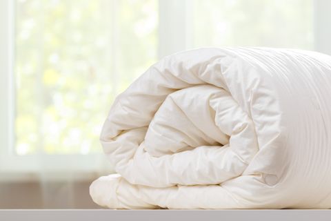 How To Wash A Comforter Step By Step Guide For Cleaning A