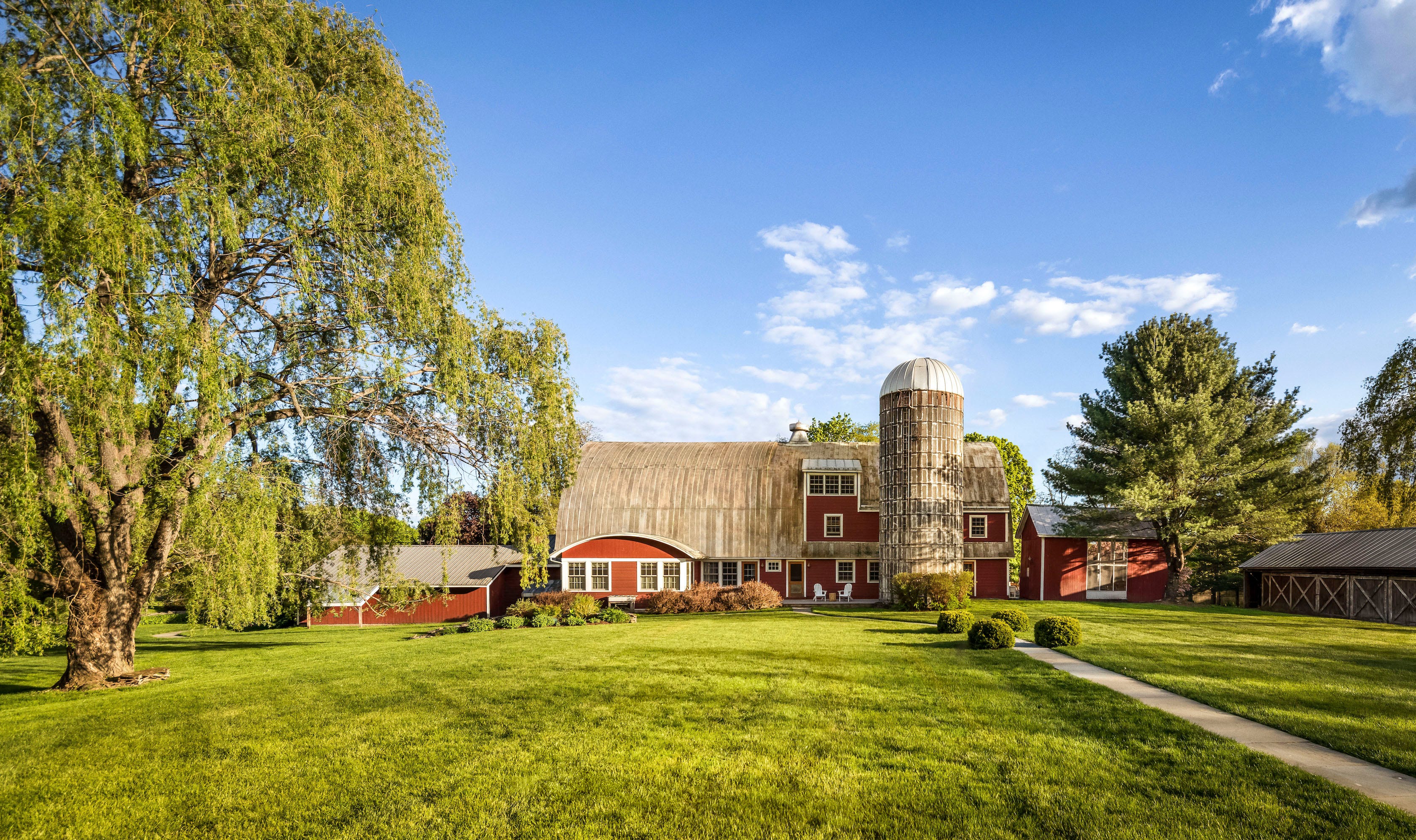 You Won't Believe This Gorgeous Farmhouse Used to Be a Barn