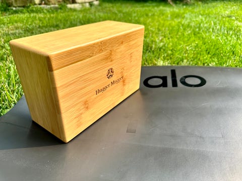 hugger mugger bamboo yoga block