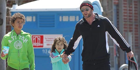 Hugh Jackman presume de Oscar y Ava El actor pasea con sus hijos