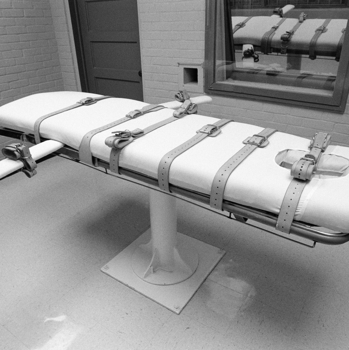 This Man Survived One Execution. Now, Alabama Will Try to Kill Him Again—With Nitrogen Gas.