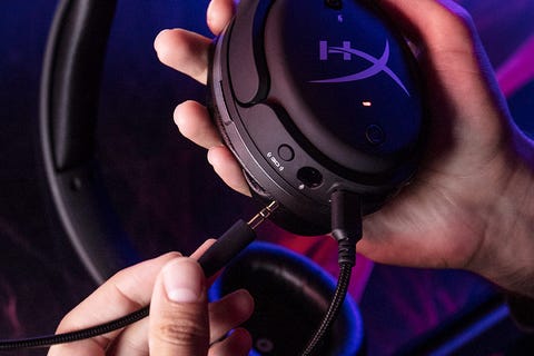 anclaje de hombre para los auriculares de juego hyperx cloud orbit s