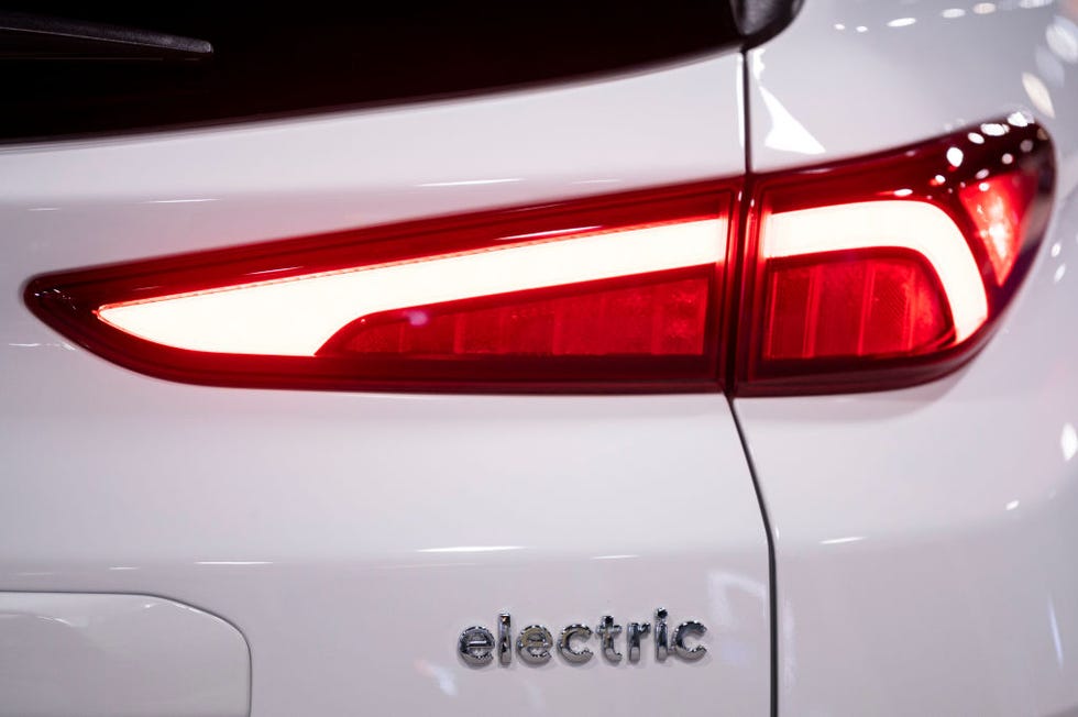 Electric Cars' Turning Point May Be Happening as U.S. Sales Numbers Start Climb