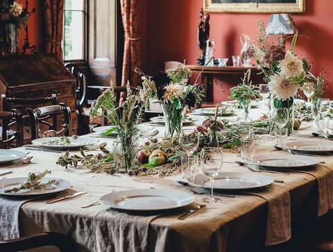 Decoration, Wedding banquet, Tablecloth, Centrepiece, Rehearsal dinner, Table, Flower, Floral design, Floristry, Flower Arranging, 