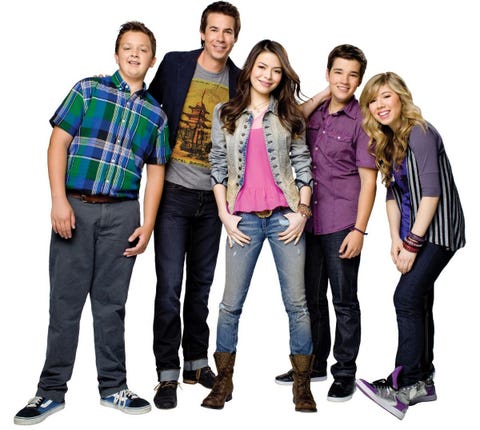 Miranda Cosgrove Misses Her Entire Icarly Cast Except For This One Person