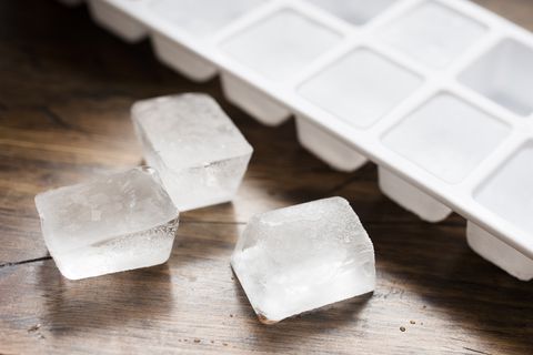 how to stop ice cubes melting
