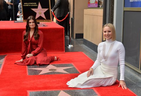 アナと雪の女王2 も公開 クリスティン ベルとイディナ メンゼル ハリウッドの殿堂入り