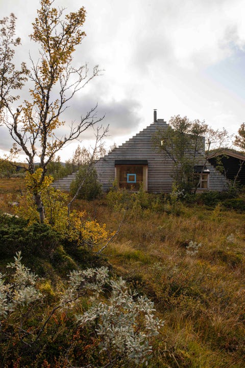 Thunder Top Cabin, a Norwegian refuge complete with a skier's stairway