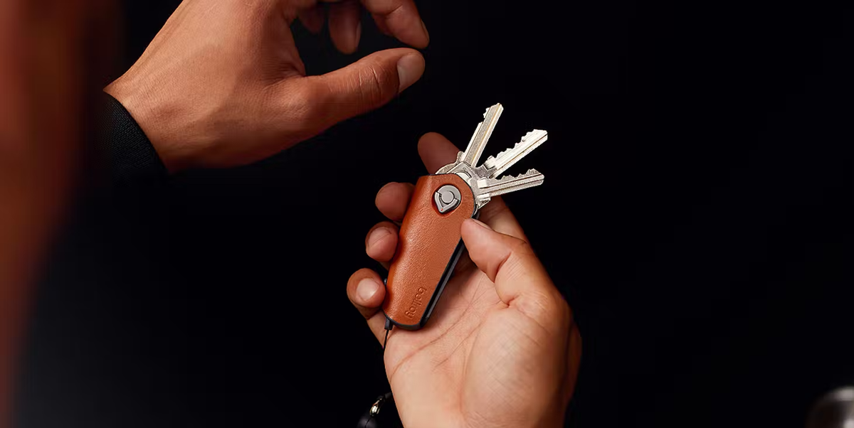 Classic Leather Key Pouch Car Key Holder Key Chain Protective Car Key Case
