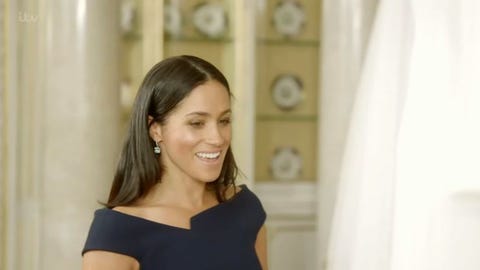 See The Adorable Moment Meghan Markle Is Reunited With Her Givenchy Meghan Markle In Queen Of The World