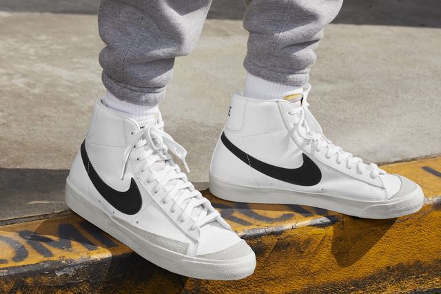 Frente a ti Leia Motel Reviewing Nike's Best-Selling Blazer Mid '77 Vintage