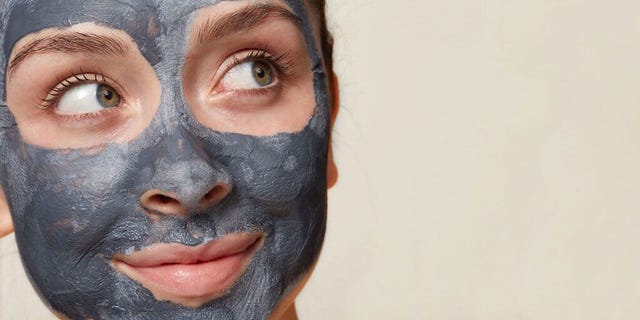 Charcoal peel off mask advantages