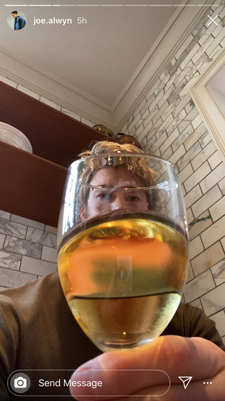 New World Trend Entertainment News - image New World Trend Entertainment News - joe alwyn with a glass of wine