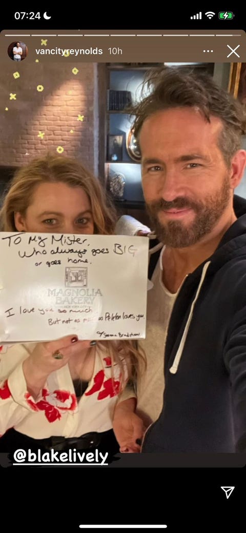 blake lively and ryan reynolds celebrating his ad